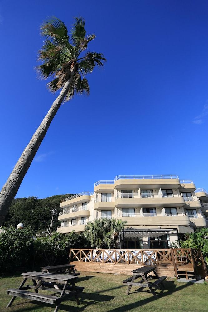 Kerama Beach Hotel Zamami Eksteriør billede